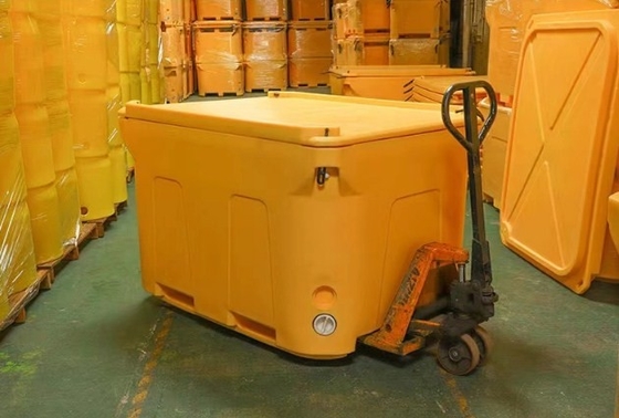 1000L容量は魚の容器のPE PUの泡材料を絶縁した